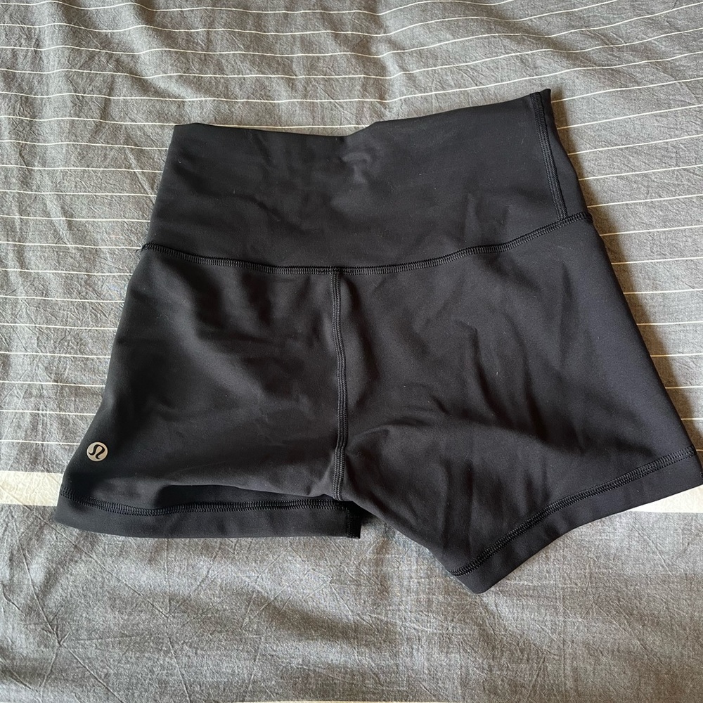 Wunder Train High-Rise shorts 4”